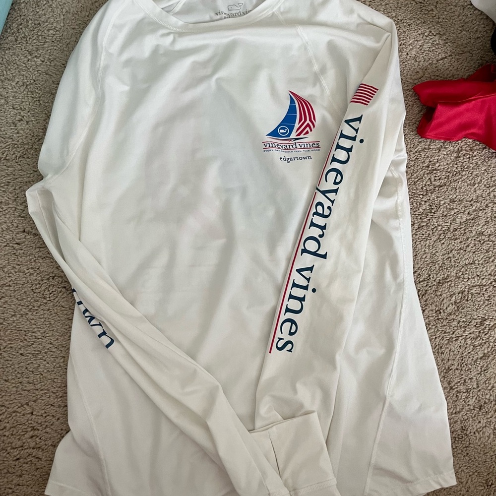 Vineyard vines athletic long sleeve